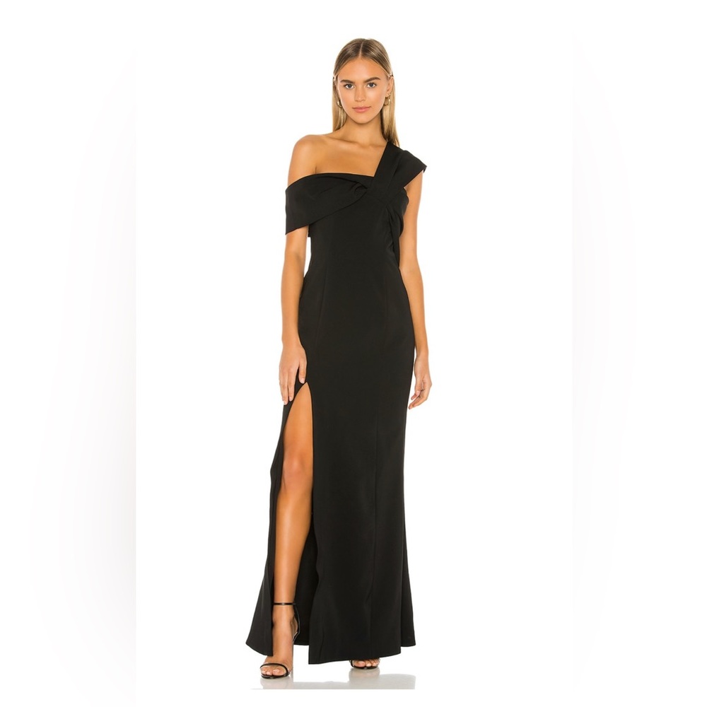 Revolve C/MEO Caliber Black Gown